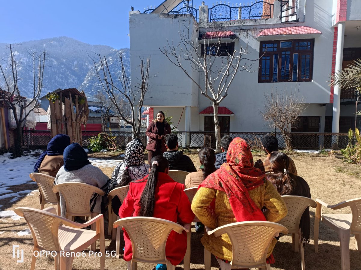 DKishtwar's tweet photo. District Child Protection Unut Kishtwar hold awareness Programme on Sexual Harassment of Women in Workplace in their office premises and attened by officials of One Stop Centre Kishtwar. https://t.co/0zoZnRAUiy