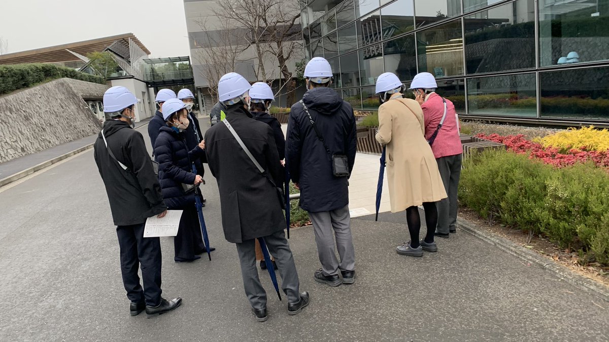 setagaya_eizen's tweet photo. 世田谷区の公共建築物のＺＥＢの実現に向けて、検討にあたってのパートナーである大成建設さんの、ＺＥＢ実証棟を見学に行きました。これからは地��環境に配慮したこうした建築物が増えてくるのでしょう。#世田谷 https://t.co/g7FJtcEJBA