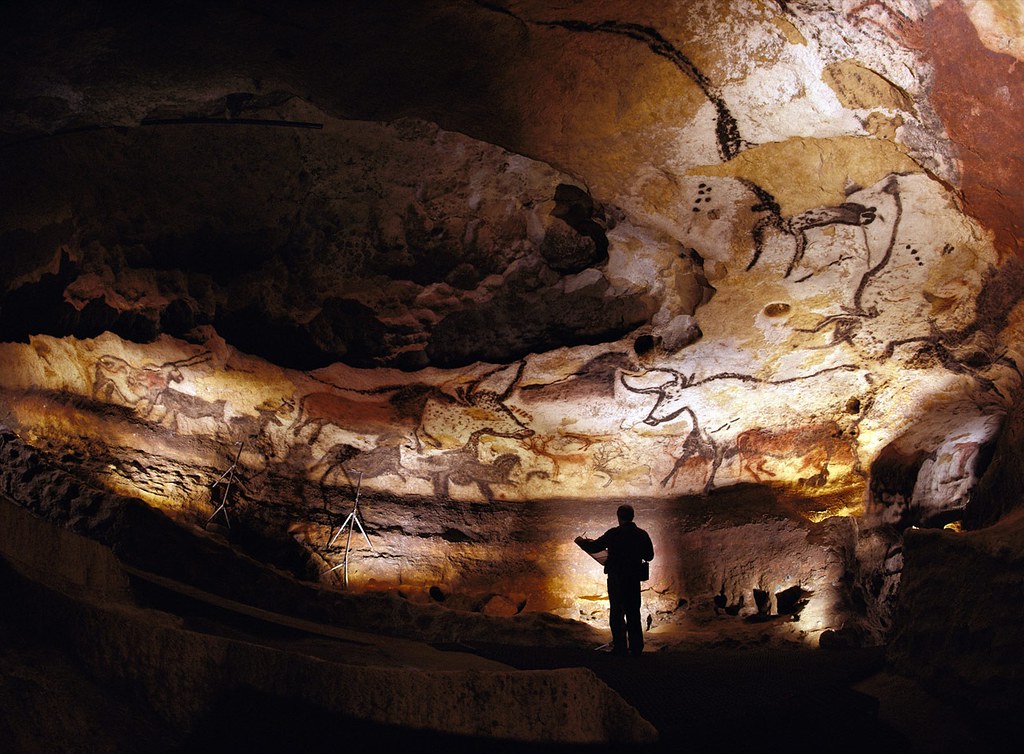 ‘Lasco’ has a story. It’s a phonetic spelling of ‘Lascaux’, the complex of caves in South Western France, where more than 600 prehistoric cave paintings were discovered in 1940.

Since our very beginnings, we have had a desire to tell stories.

ow.ly/6Gg150MB2sP