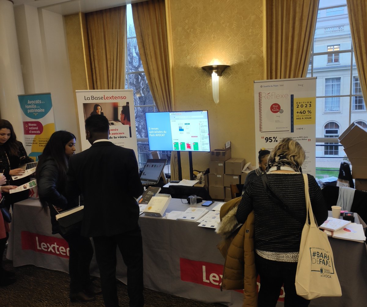 LextensoAvocat's tweet photo. [ÉVÉNEMENT] 🚀 #EGDFP2023 , 2ème jour ! Profitez de notre offre spéciale sur #LaBaseLextenso : 1 Pack Avocat acheté = 1 Pack Avocat offert !

Retrouvez sur notre stand le nouveau #RéflexeFamille 2023 ou commandez-le 👉 https://t.co/KfsSVRzYtO

@CNBarreaux @Maison_Chimie #EGDFP https://t.co/SGEsnW0kdx