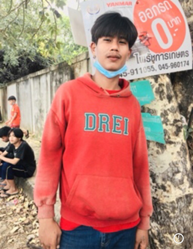 Keep09092480's tweet photo. สนใจรับเด็กคนนี้ไปเลี้ยงมั้ยครับ😁🤣#ในเมืองศรีสะเกษ#ศรีสะเกษ https://t.co/kAXuSXONQy