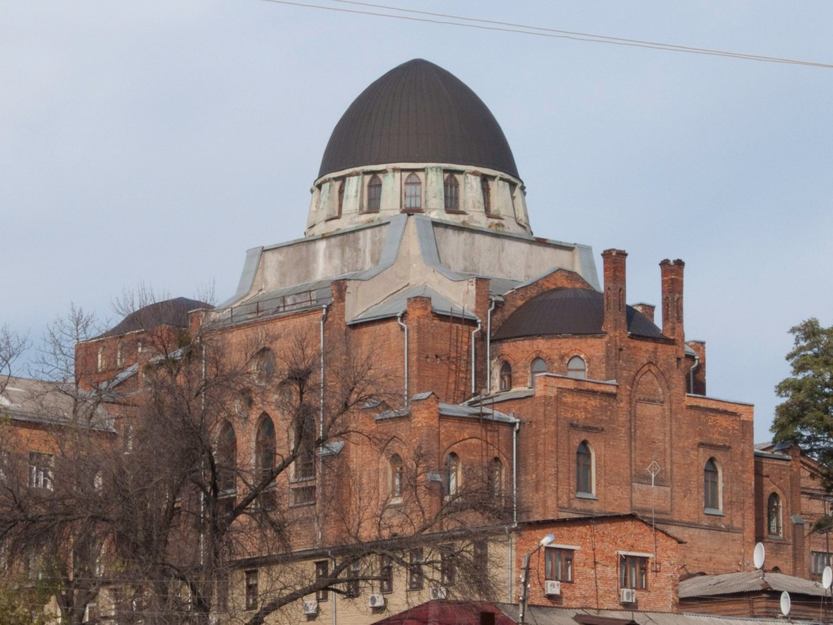 Хоральна синагога в Харкові. 1912-1913, архітектори Яків Гевірц, Валентин Фельдман, Михайло Піскунов. Поєднання елементів мавританського і неоготичного стилю.

#Україна #синагога #храм #архітектура #неоготика #Харків #Харківщина #arsukrainica