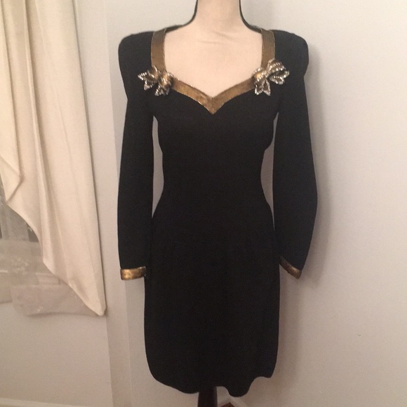 RAWFashionFinds's tweet photo. So good I had to share! Check out all the items I'm loving on @Poshmarkapp #poshmark #fashion #style #shopmycloset #keepsakethelabel #donsayres #stjohn: https://t.co/cFhVMMQXOt https://t.co/ZxTh5FfJfp