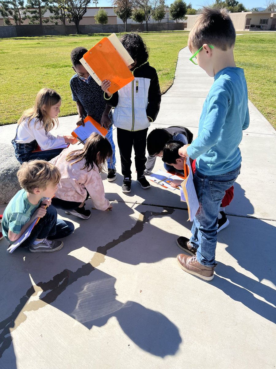 ArroyoVerdeRUSD's tweet image. Mrs. Battler’s students Investigating the soaking properties of materials. #handsonlearning #scienceexperimentsforkids #secondgradescience #secondgraderocks #arroyoaztecs #thisisrusd