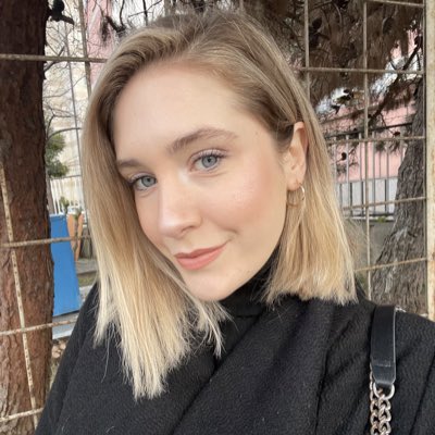 cerensezg's tweet photo. #YeniProfilResmi https://t.co/O6QSycIZaz