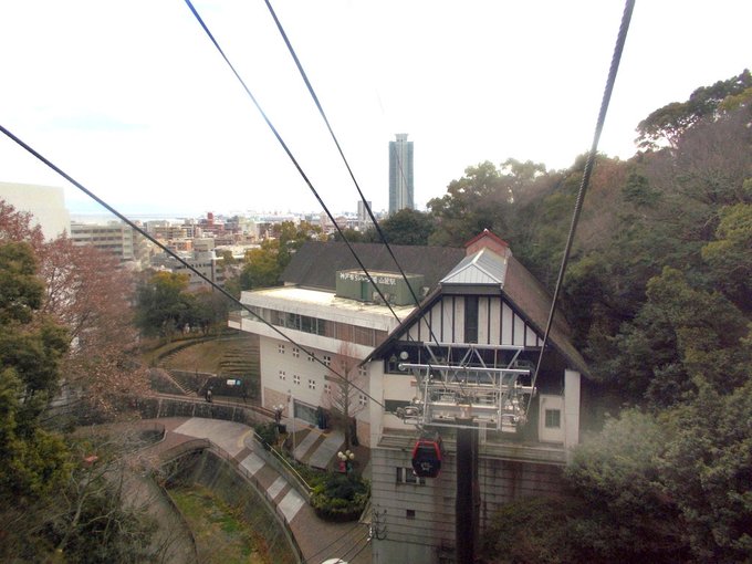 金色のコルダに描かれた神戸布引ハーブ園へ、日程を繰り上げて、バレンタイン企画中の山上へ行ってきました。新神戸駅の近くから