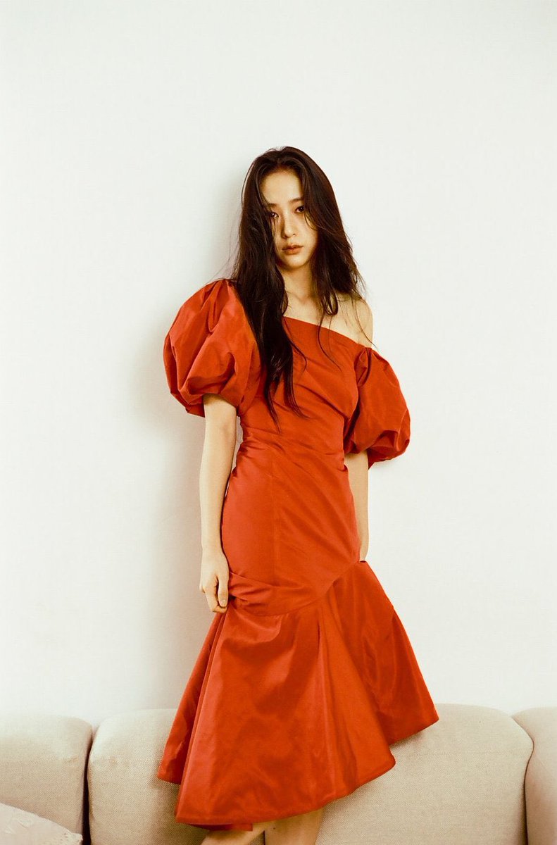 saveKRYSTAL's tweet photo. ( ˘̩̩̩ ˆ ˘̩̩̩ )🤍 https://t.co/Q1Eij0I6bn