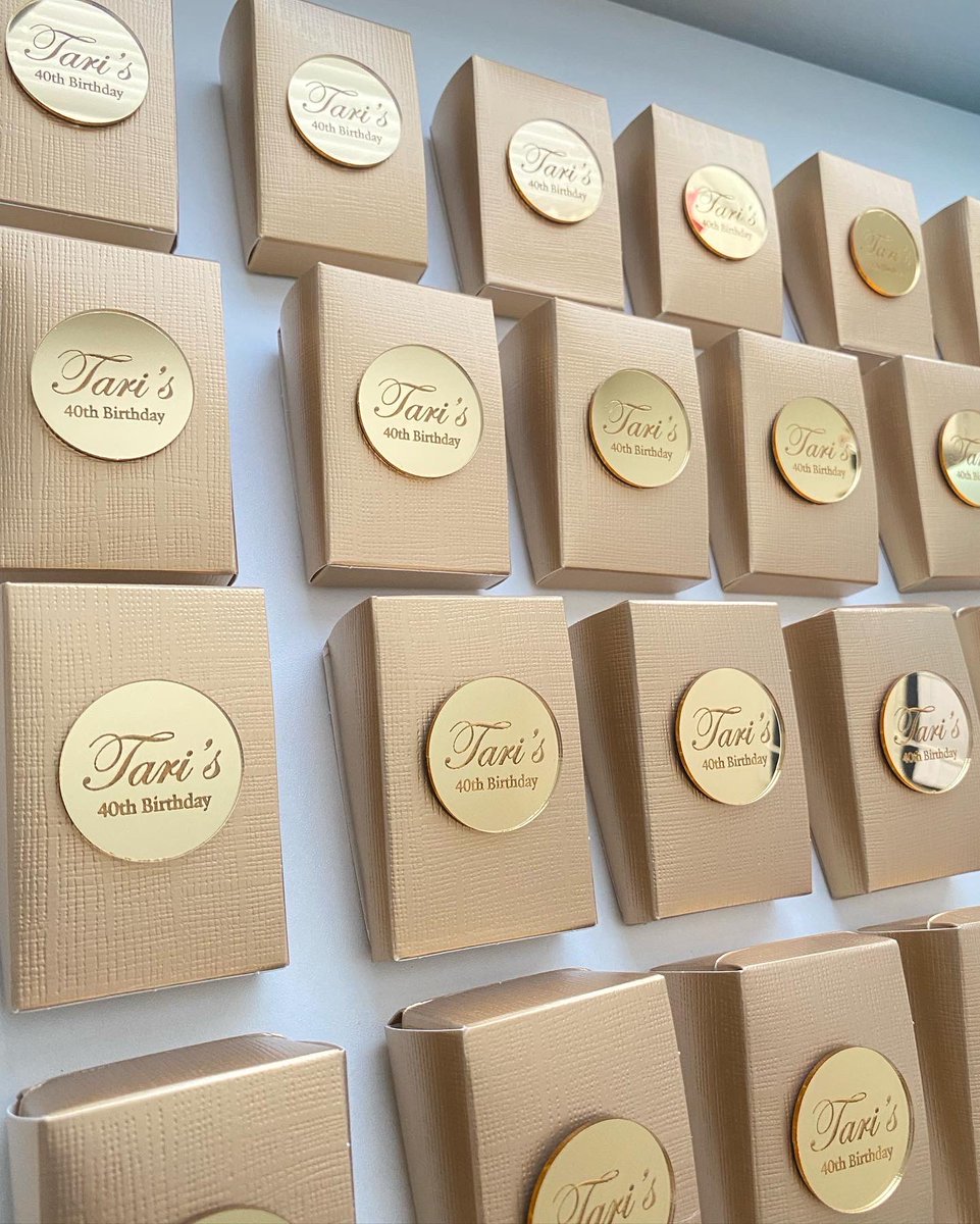 estoladeevents's tweet photo. Did you know we also do personalised event stationery and gift boxes 🎁✨ https://t.co/4JSlb4FFod