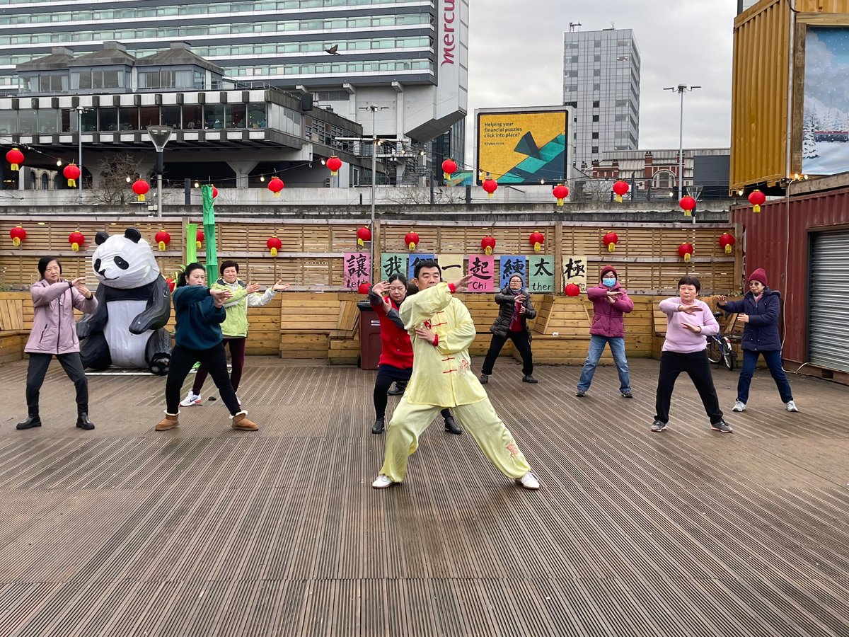 FCAM_Org's tweet image. Tai chi along with master Di Jiang.  Friday-Sunday 1-2pm.