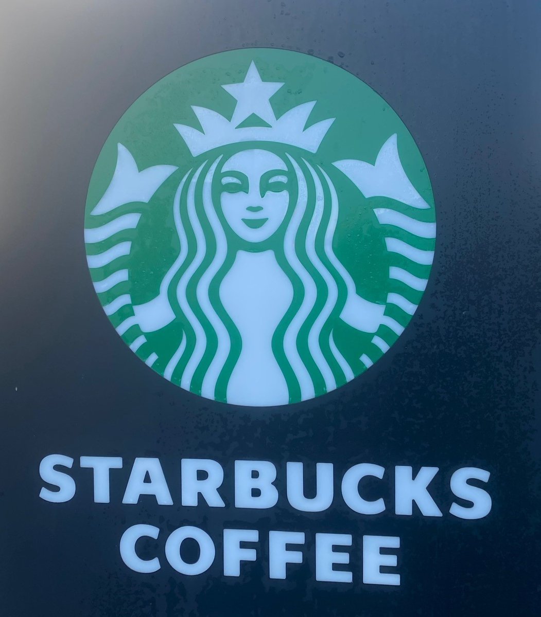 MarkhamValeJobs's tweet image. Can you lead, inspire and motivate a team? @TheEGGroup @Starbucks are recruiting for a Shift Supervisor in Markham Vale. The pay rate is £10.55ph. This role may require late night working and closing of the store. #promotesales #increaseprofitability uk.indeed.com/viewjob?jk=b75…