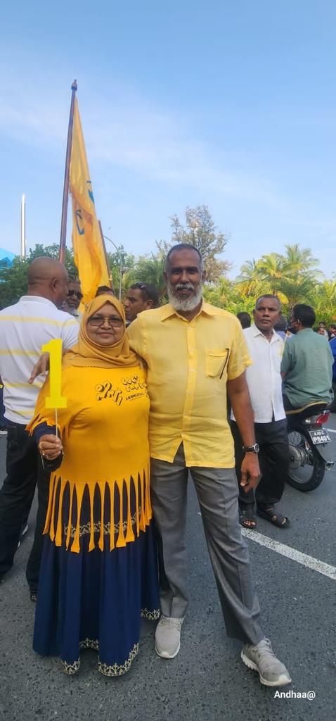 EvinaH69's tweet photo. Sabahey RN💛👏MDP ge Reendhoo Lashkara miothy nikume ,mi inthihab boduthanun Raeesu RN kamiyab kurahvvane IA🤲madhan v hedhunu hedhuna nikume party ge lobuvethi menbarun eky nikume vote foshi furaala RN candidate number 1 ✅💛👌🤛
#FikureggeDhirun 
#MDPprimary2023 
#Anni 1 ✅👏 https://t.co/rQuPjInBC9
