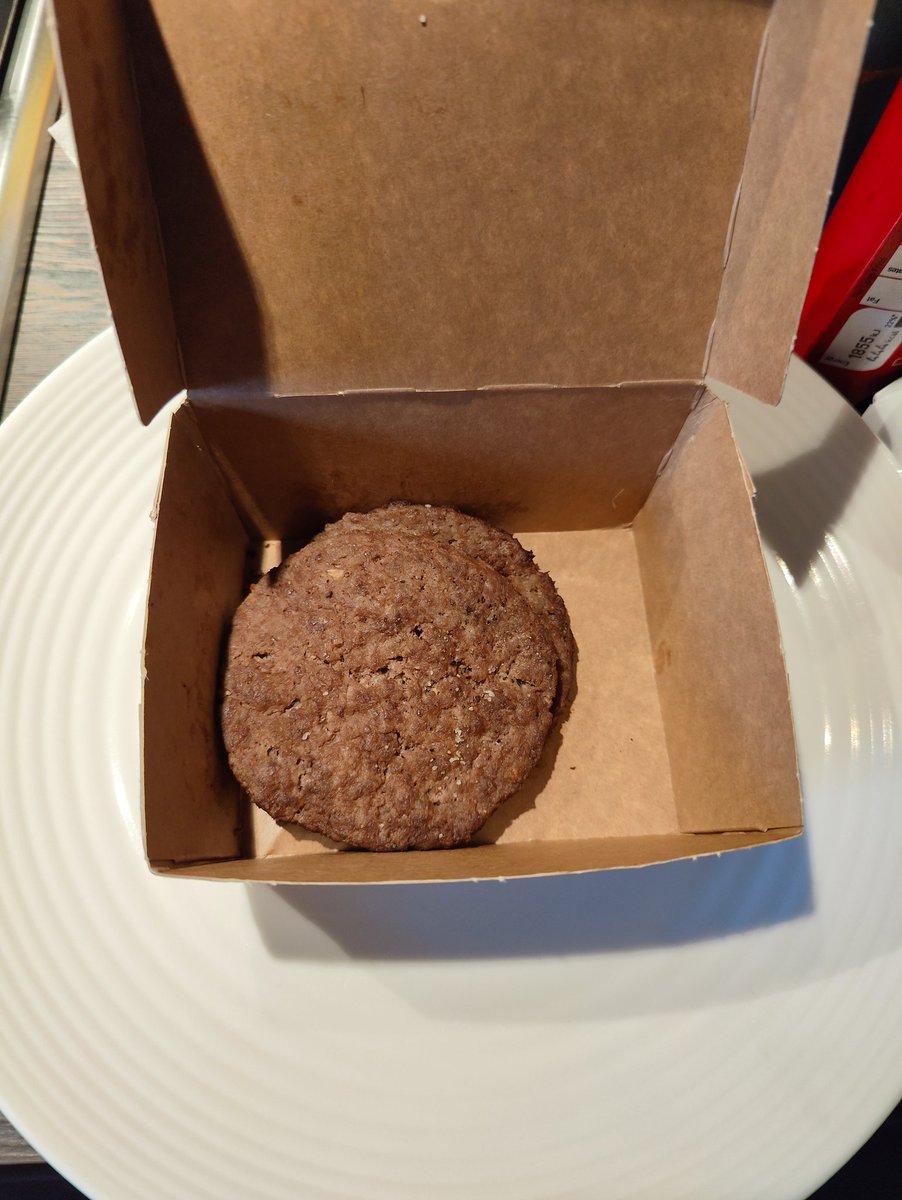 portex33's tweet photo. @McDonaldsUK Not even in Glasgow do we consider 2 burgers to be a side salad!  Completely random addition to my order. https://t.co/wt2Y3UzX5o