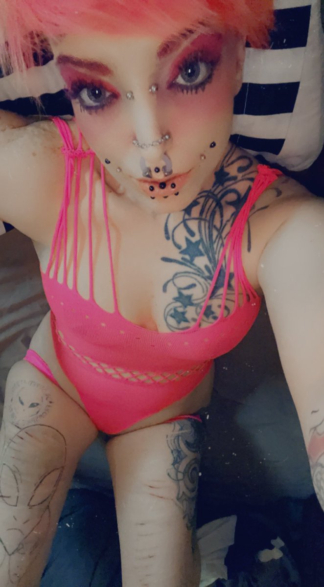 MoonWitch27's tweet photo. https://t.co/Uh32cGnDam #privatemessageme #specialrequests #videosnpics https://t.co/0u1UofVqCK