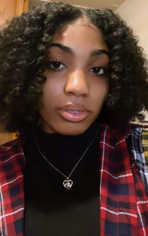 draday65_day's tweet photo. Happy 21st Birthday Sasha Ne'Cole. I am honored to be called your Mom. Proud of the woman you have become. Continue to trust God and display your supernatural power being kind and genuinely loving others. Love you to the moon and back.
Mommy❤ https://t.co/FUnImGli6O