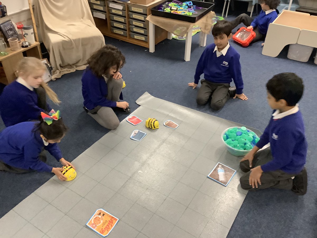 maindee_primary's tweet image. #Team12RJ have been using the Bee-Bots to collect rubbish and take it to the correct recycle bin. We found it really tricky to start with but have not given up!! #DigitalResilience