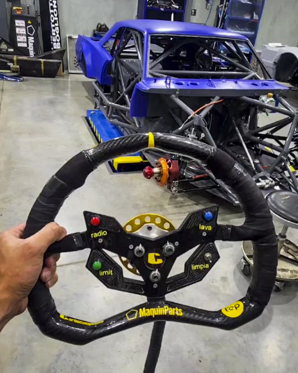 ok_todino's tweet photo. Germán Todino arranca un año con gran proyección

El piloto de #TurismoCarretera visitó esta semana el taller del @Maquin_Parts en Venado Tuerto

@GermanTodino se prepara para un año en el que competirá en TC y #TCPickUp
👇👇
https://t.co/QhJilARBBs 👀

@fandodgeweb @La7deDodge https://t.co/DSX7jPCWVV