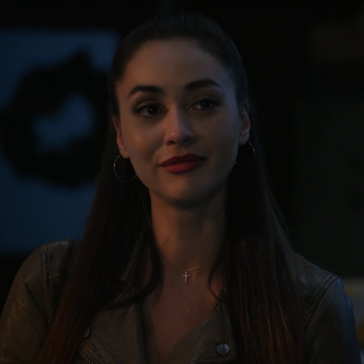 mickithinker's tweet photo. “you’ll always be my family, beau.”
“back at you, flor.”
@linzzmorgan @jarpad 🧡 #Walker https://t.co/LeeE88kPZA
