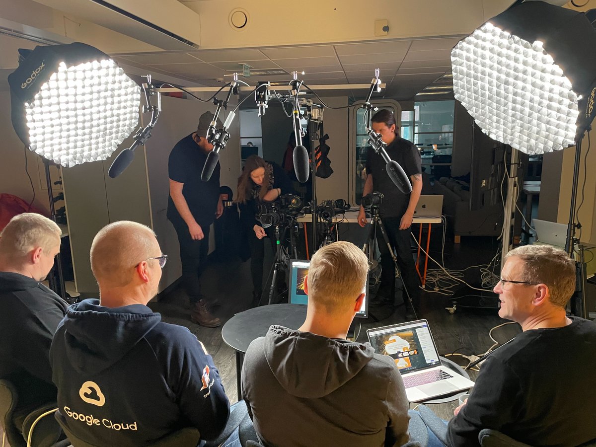 codento's tweet photo. Behind the scenes 🎥

Codenton, Googlen ja Terveystalon huippuasiantuntijat tarjosivat tänään mielenkiintoisia näkökulmia mm. pilviympäristön riskeistä ja tietoturvasta #NEXTGENCLOUD -onlinetapahtumassa.

Katso tallenne:
https://t.co/cAI4foGUG3

#codento #google #googlecloud https://t.co/lvgqku19iG