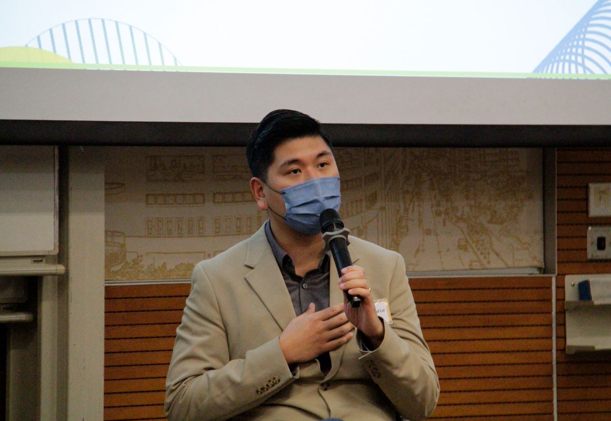 BSI_HK's tweet photo. Mr. Raymond Lui, Director, Enterprise Solution &amp; Marketing, BSI joined a panel discussion on ESG and youth impact hosted by Outlier 2023 ESG Innovation Challenge. BSI HK is providing guidance with international verification support to carbon net-zero. https://t.co/DgDtE9Kjxy https://t.co/xZDjL0PiSk