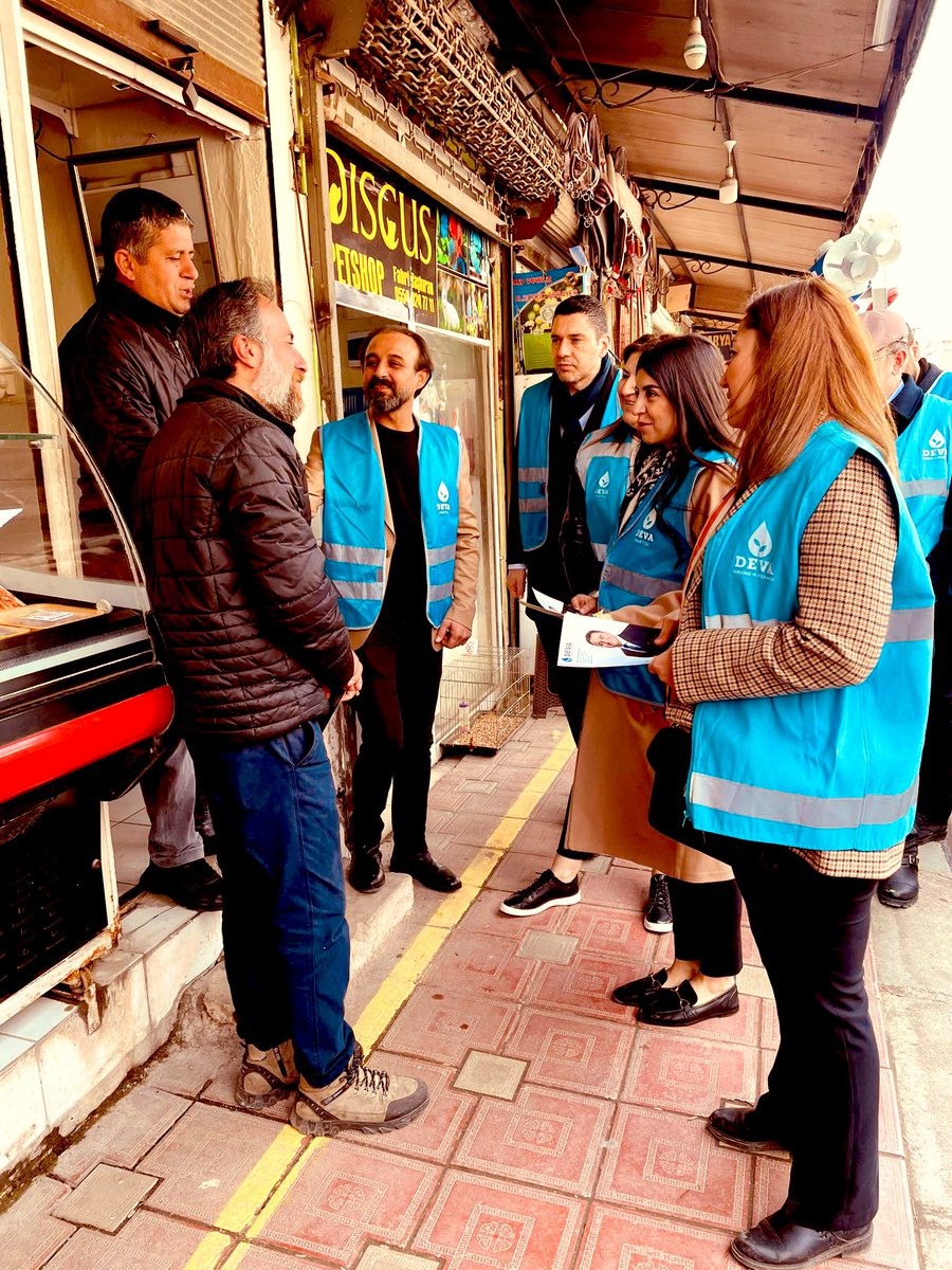 nazlisedavural's tweet photo. Türkiye'nin en güneydeki ilçesi Yayladağı’ndan Merhaba 🙋🏻♀️
Dinlemeyen bilemez, bilmeyen çözemez
#devahazir
💧🌱 https://t.co/U7PLzRZ23X