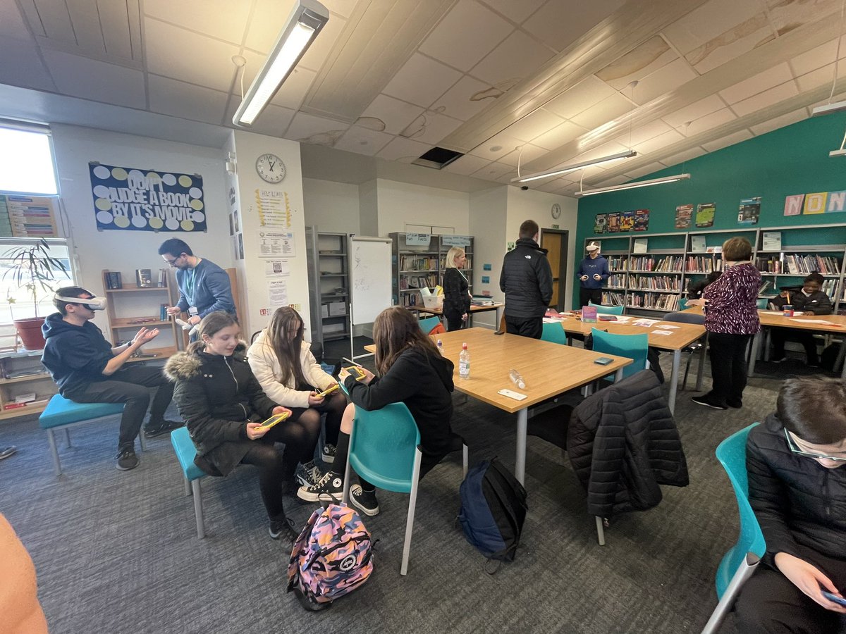 Inverclyde Academy Librarian tweet media