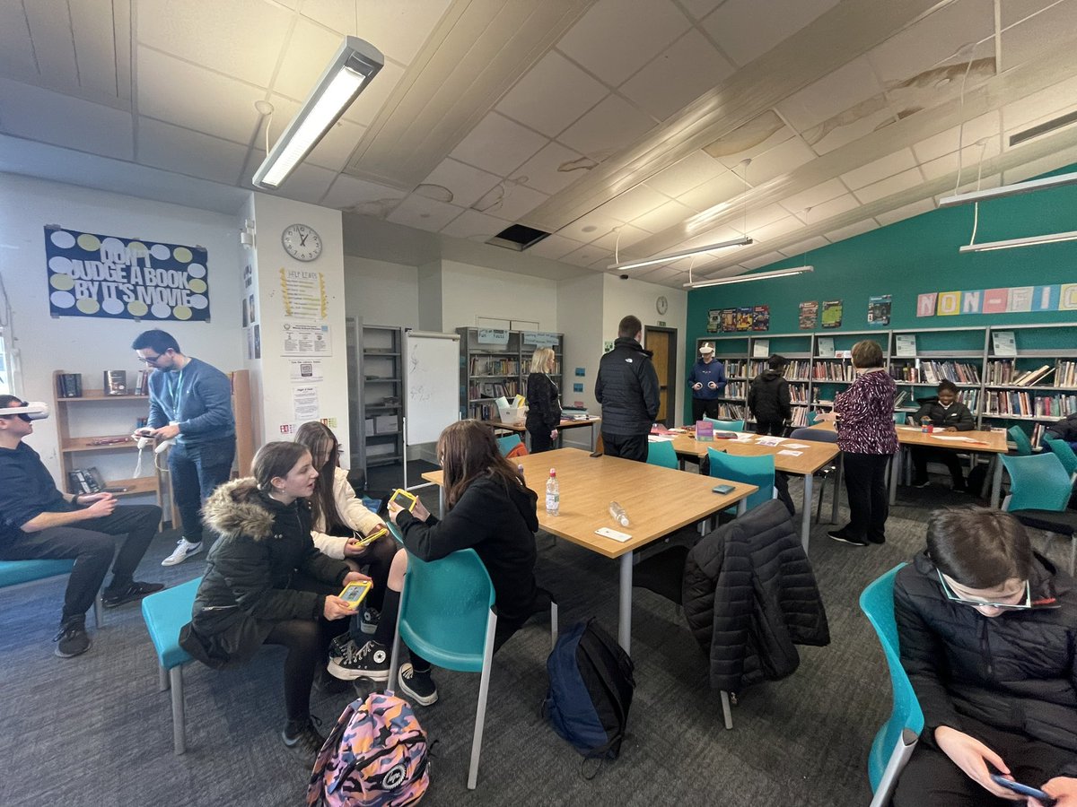 Inverclyde Academy Librarian tweet media