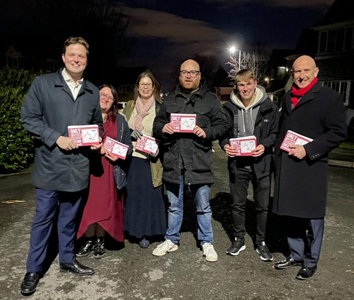 Oliver Ryan MP (@oliverryanuk) on Twitter photo Special thanks to <a href="/JohnHealey_MP/">John Healey</a> for joining <a href="/BurnleyLabour/">Burnley Labour 🌹</a>, our brilliant candidate <a href="/AshleyBrownBB12/">Ashley Brown</a>, <a href="/GemmaHaigh_/">Gemma Haigh</a>, <a href="/gailbarton/">Gail Barton🌹</a> and Adam in #Hapton last night for a chilly doorknock! 🌹 Special thanks to <a href="/JohnHealey_MP/">John Healey</a> for joining <a href="/BurnleyLabour/">Burnley Labour 🌹</a>, our brilliant candidate <a href="/AshleyBrownBB12/">Ashley Brown</a>, <a href="/GemmaHaigh_/">Gemma Haigh</a>, <a href="/gailbarton/">Gail Barton🌹</a> and Adam in #Hapton last night for a chilly doorknock! 🌹