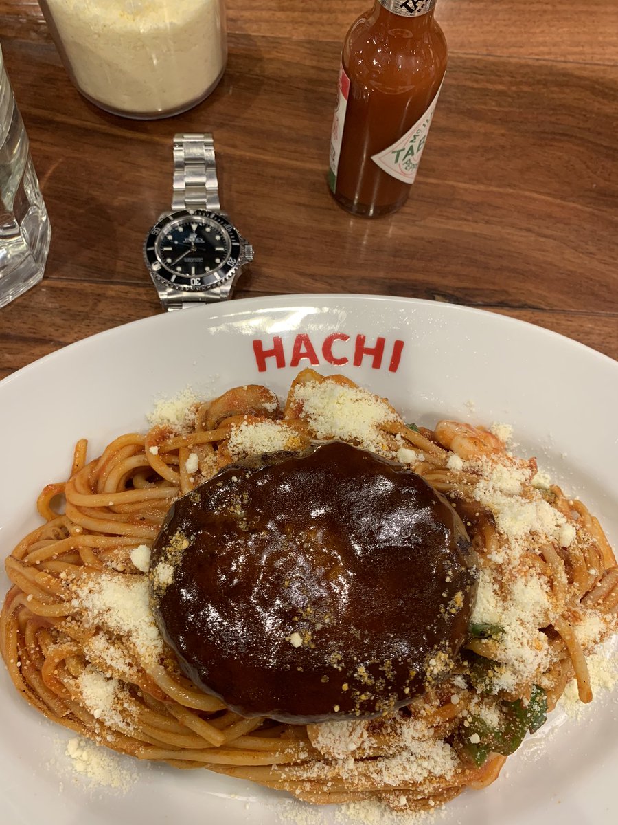 D11494413's tweet photo. ナポリタン美味しいです。
モチモチ麺。
今日もランチ時は混んでました。
#HACHI
#ハチ
#ナポリタン
#ハンバーグ
#仙台駅
#ロレックス
#サブマリーナ
#ノンデイト https://t.co/MVFzfw7BvS
