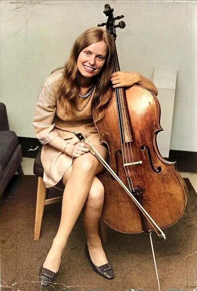 Happy Birthday to British cellist Jacqueline du Pré  