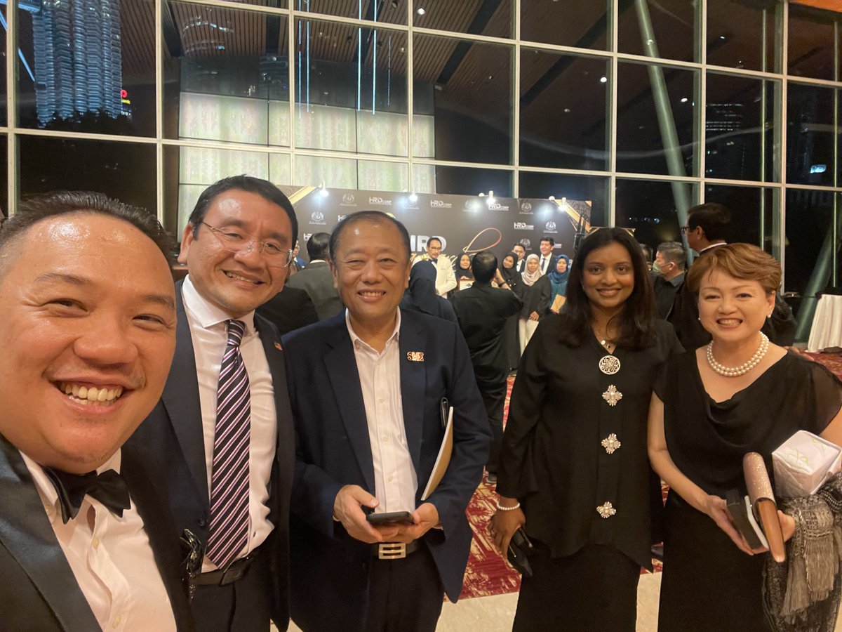 mitacademy1's tweet image. Able to meet so many inspirational leaders out there with the likes of Tan Sri Vincent Tan - ICONIC MAN. Datuk Razman Kementerian Sumber Manusia &amp;amp; Award Winner - Datuk Zainal from Perodua. 
Friends and former colleagues likes of Dato’ Grace &amp;amp; Mr.Ding - SME Assocation