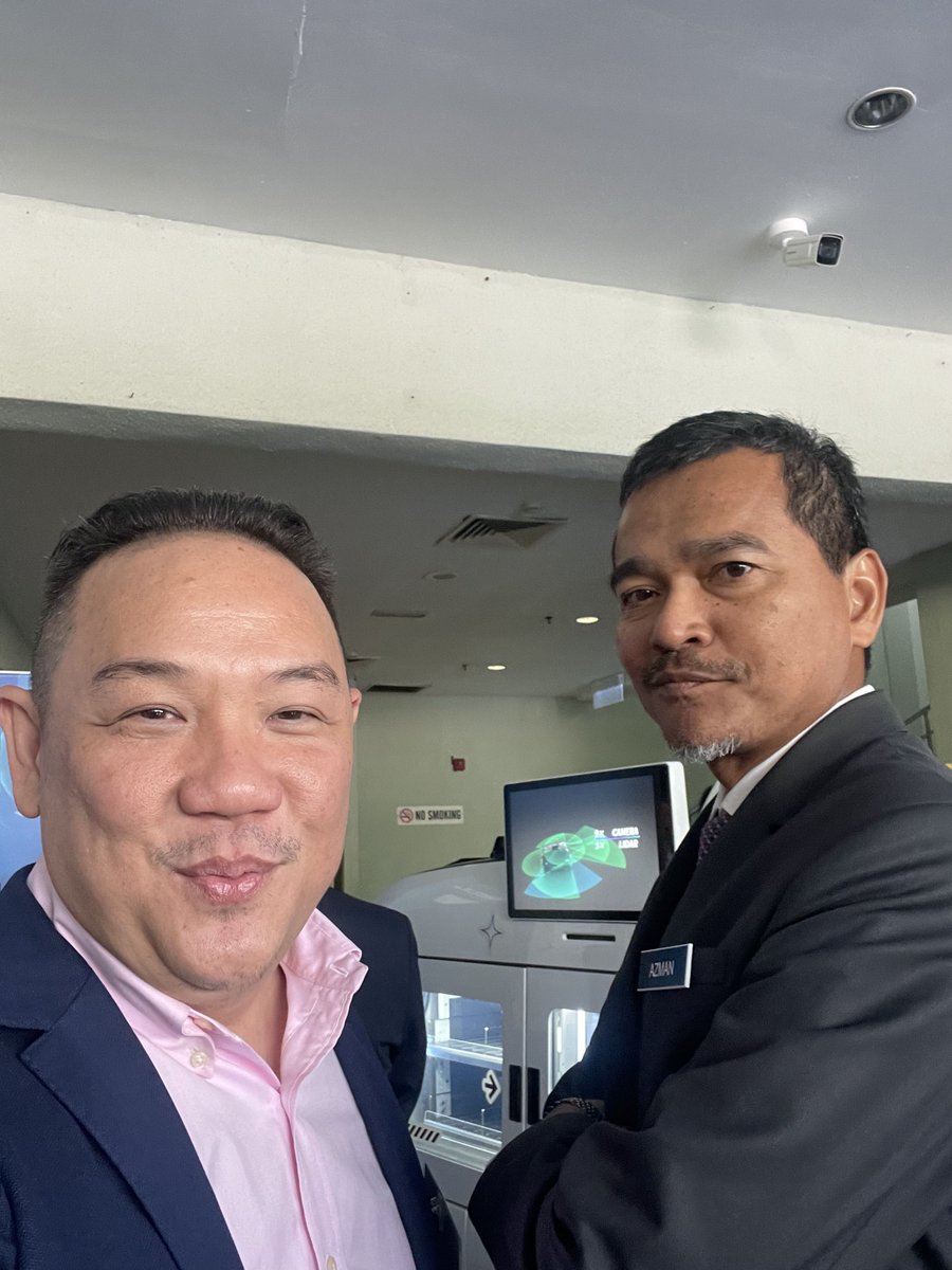 mitacademy1's tweet image. Our Malaysian Institute of Technology(MIT) Academy CEO Mr. Anthony attend in MRANTI for Tech Event &amp;amp; manage to speak to Kementerian Sains, Teknologi dan Inovasi (MOSTI) Minister Chang Lih Kang and TKSU Datuk Nor Azman. &amp;amp; Wonderful CEO Mranti Dzuleira Abu Bakar.