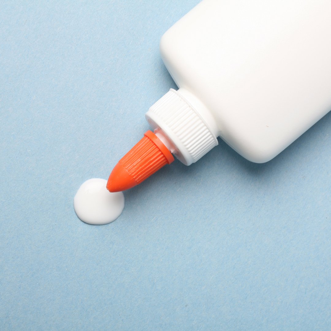 bravewoodng's tweet image. Can you guess what today's word of the day is?

Tell us your answers in the comment section!

#Overwoodng #4pics1word #TGIF