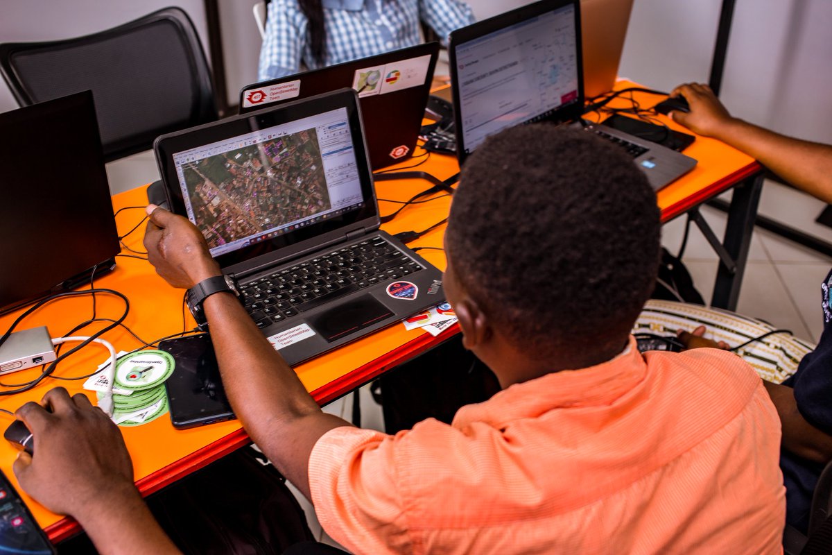 osmuganda's tweet photo. @osmuganda team and volunteers training on how to #MapWithAI tools to efficiently add more features to the openStreetMap platform, this session was led by @micheal_kaluba
#OpenStreetMap #AI #Map https://t.co/JtlnBNqBZd