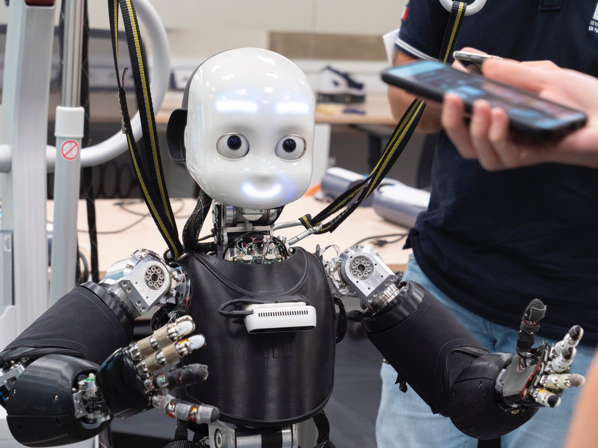 A new collab is coming up! On Jan 31st <a href="/IITalk/">IIT</a>'s <a href="/ami_iit/">Artificial Mechanical Intelligence</a> will join #malga_center's LCSL unit for a day of joint work at <a href="/UniGenova/">Università di Genova</a> DIBRIS. We are thrilled to host the team and discuss future projects.
Learn more 👉 malga.unige.it/news/17041

@lrntzrsc #machinelearning #robotics