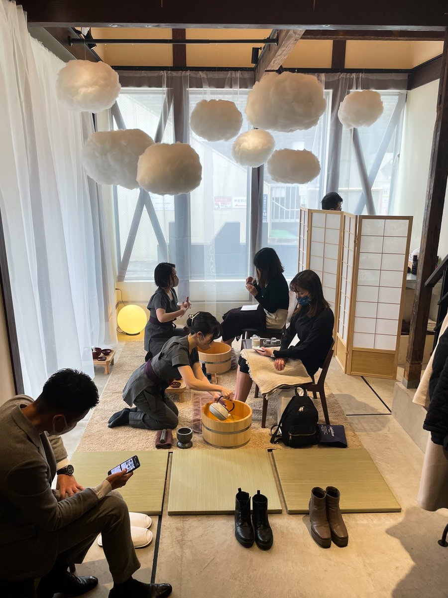 810now's tweet photo. 【商品パッケージデザインに携わらせていただきました】Lapidemの新製品&トリートメントの発表会に行ってきました。Lapidemは日本初のウェルネススパブランド。今回は新コレクションRITUALシリーズとバスコレクション、などのお披露目。#パッケージデザイン #デザイン #lapidem https://t.co/vf6qXrM12x