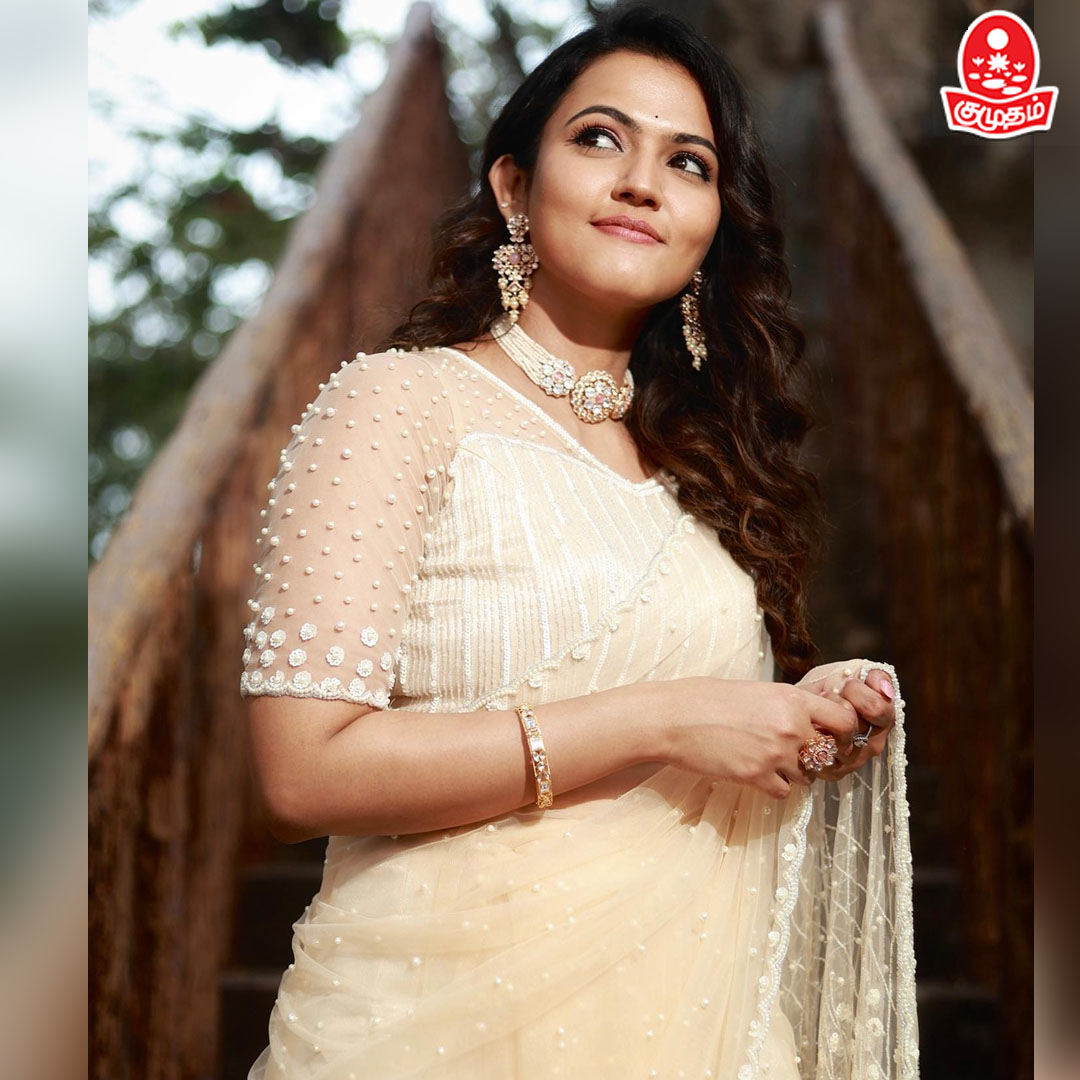 kumudamdigi's tweet photo. கொள்ளை அழகில் அபர்ணா தாஸ்
@aparnaDasss #abarnadas #Actress #actressgallery #celebrity #kumudam https://t.co/B5NIKiapcq