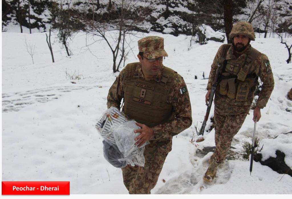 KPTribune's tweet photo. #PakistanArmy distributed ration and winter clothes provided by #Peshawar Corps among the needy, poor and deserving people in remote villages of Piochar including Doglai, Talkar, #Shagha, Dherai and Shoorshai. https://t.co/r6usIDqlg1