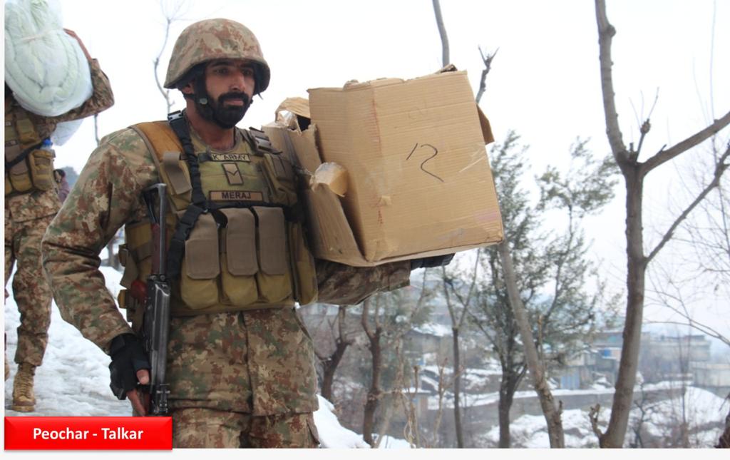 KPTribune's tweet photo. #PakistanArmy distributed ration and winter clothes provided by #Peshawar Corps among the needy, poor and deserving people in remote villages of Piochar including Doglai, Talkar, #Shagha, Dherai and Shoorshai. https://t.co/r6usIDqlg1