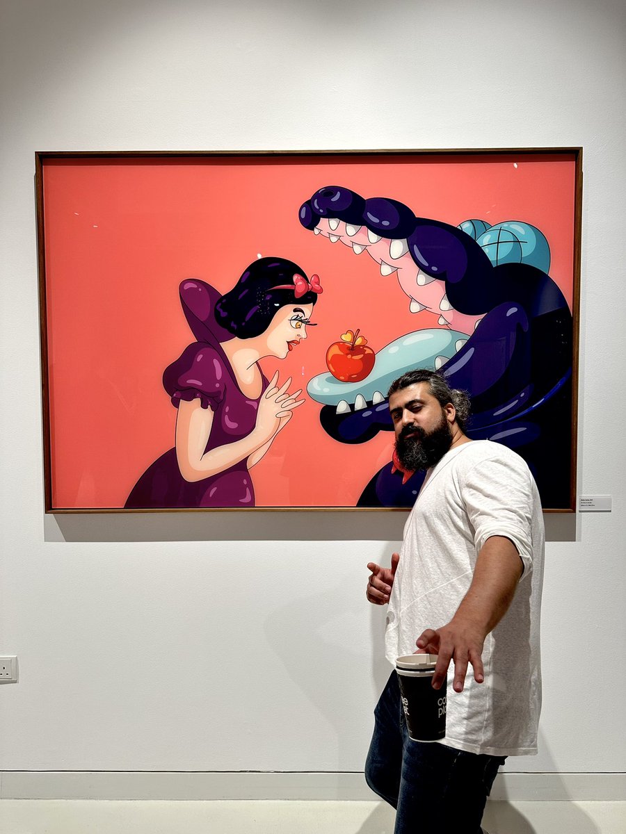 Roughly 24 hours to go for the Magma Art Drop exhibition in collaboration with <a href="/FIRETTIGALLERY/">Firetti Contemporary</a> <a href="/arts_dao/">Arts DAO</a> at <a href="/modern__working/">modernworking</a> 🤩

Live drawing of unique pieces by DON that will be given away to a few lucky invitees !

📸 : DON &amp; his “Enchanted” piece

See you there 🫶