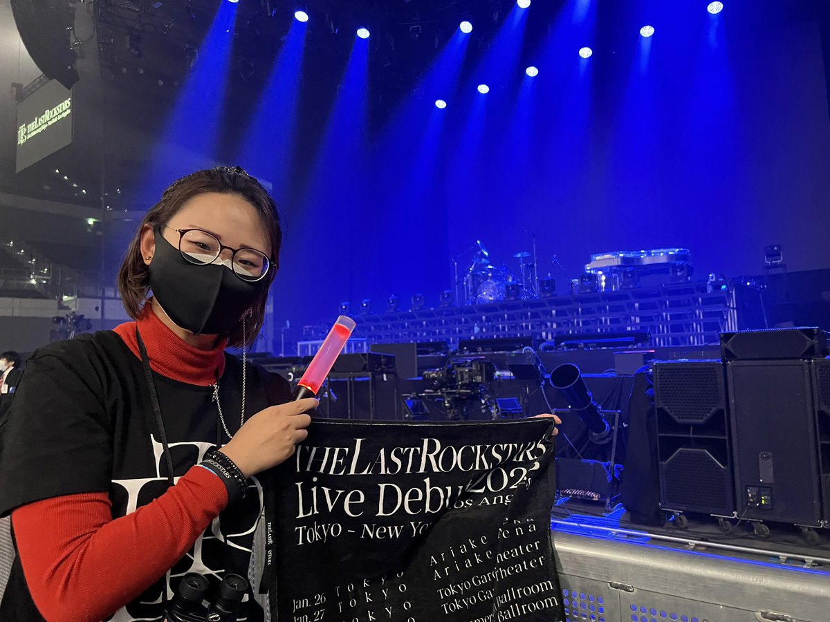 hewu9375's tweet photo. Lucky! First line! 
Suppppper excited! 
Tonight we will shine.
Tonight we will fly. 
Tookyyyo! 🍾️

#THELASTROCKSTARS https://t.co/OPGwZHUDzT