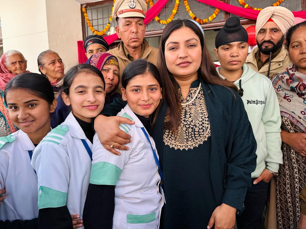 AnmolGaganMann's tweet photo. Congratulations to CM @BhagwantMann Ji and Shri @ArvindKejriwal Ji on the inauguration of 500 Aam Aadmi Clinics in Punjab! A proud moment for our government as we continue to provide accessible healthcare for all. https://t.co/06VSFQjzDY
