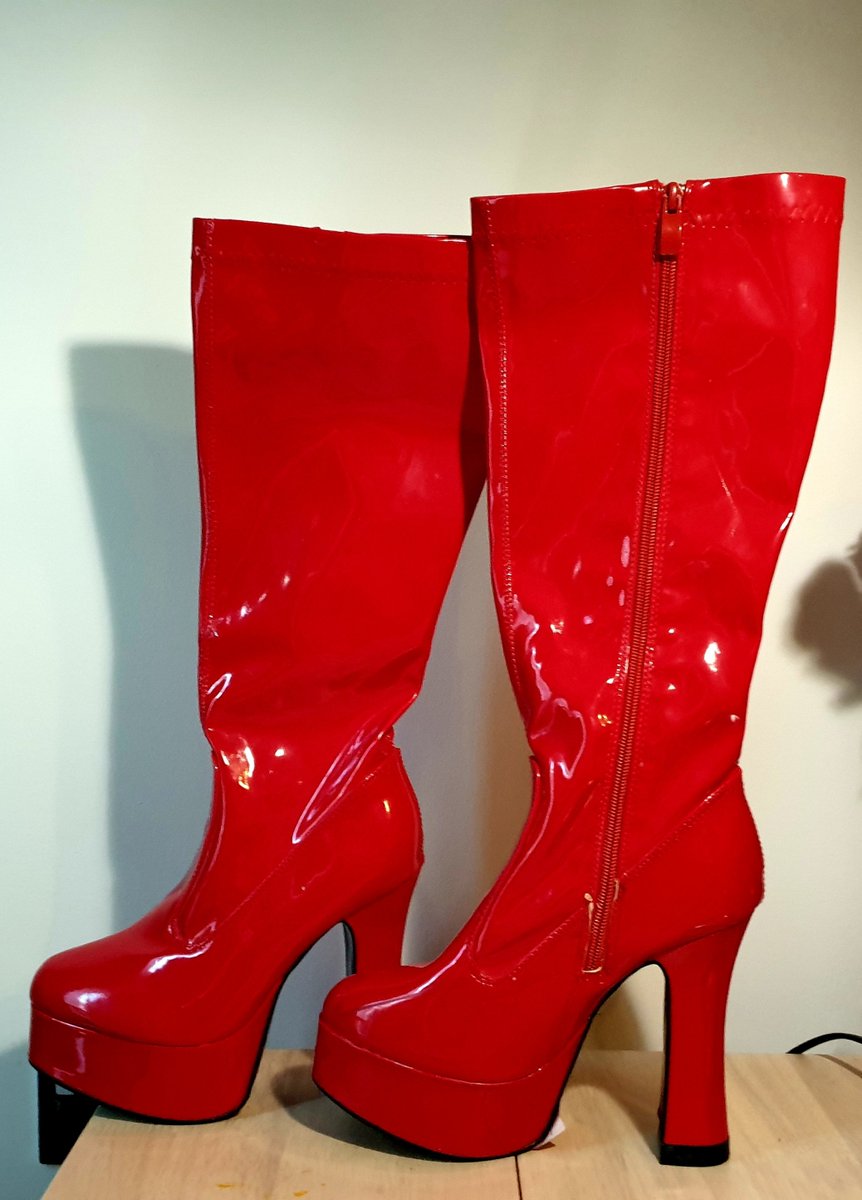 bullringbash1's tweet image. Ta muchness "Nice see you..
To see you Nice..
Shame never got a chance 
To see my New #boots 
#homelessness comes in many forms 
#ListenUpHub