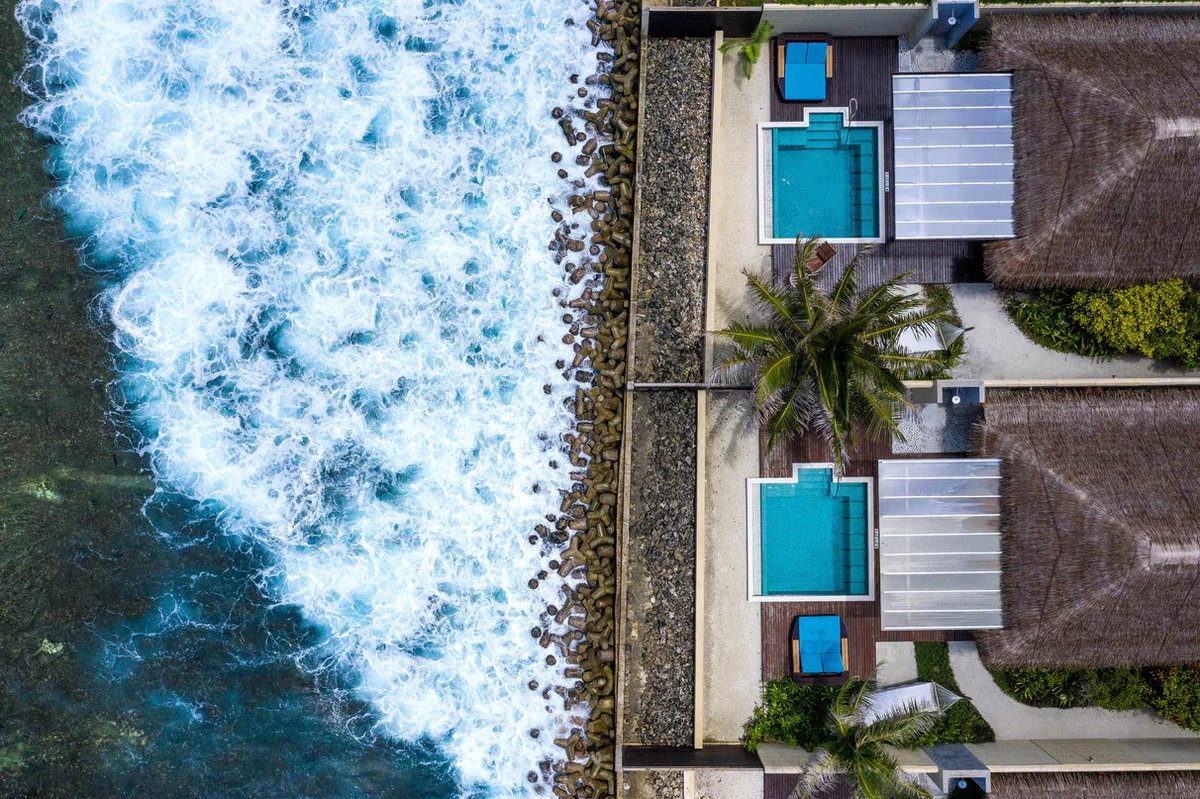 Set in the east point of Furanafushi Island, our Ocean Pool Villa offers an idyllic tropical hideaway for those seeking absolute privacy. Learn more: sher.at/60113pjkD

#YourWelcomeAwaits #SheratonMaldives #MarriottBonvoy #VisitMaldives