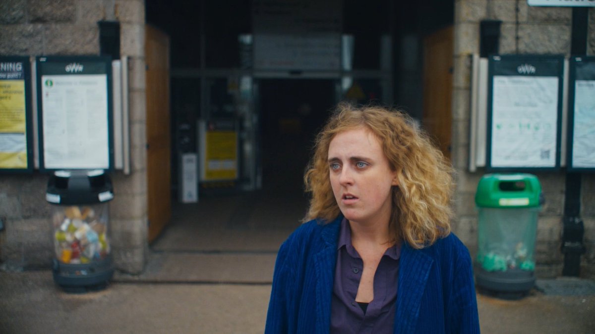 ScreenCornwall's tweet photo. 2/3 The shorts on iPlayer tackle a diverse range of themes in Kernewek, from a coming-of-age drama to a Cornish-speaking alien returning to earth.
YN MOR (At Sea) @ZoeAlker 
AN TAROW (the Bull) @Jonny_Dry 
MOWES (Lass) @bryher_flanders 
KESTAV (Contact) by Chris Morris https://t.co/q5AT1QRObz