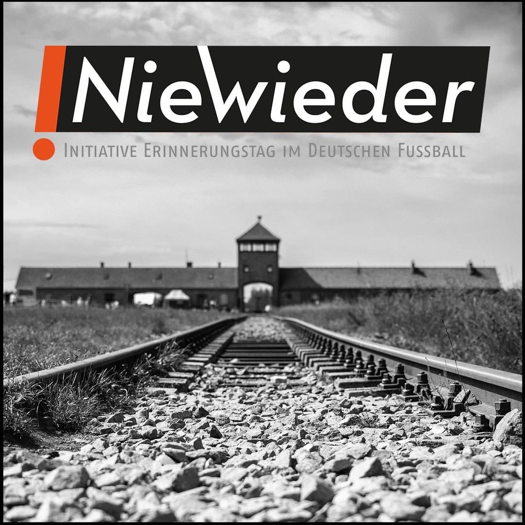 lfgr60's tweet photo. Am 27. Januar 45 wurde das KZ @AuschwitzMuseum befreit!

„!Nie wieder“: Diese Botschaft der Überlebenden des KZ Dachau haben Fußballfreund*innen 2004 aufgegriffen und den „Erinnerungstag im deutschen Fußball“ – unter unserer Mitwirkung – ins Leben gerufen. https://t.co/3Hagp1dYaW