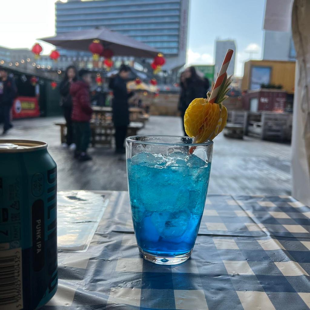 FCAM_Org's tweet image. It’s rice wine o’clock all day today at Piccadilly Gardens.  Join us to sample Chinese rice wine based cocktails from 12pm-7pm Friday-Sun.