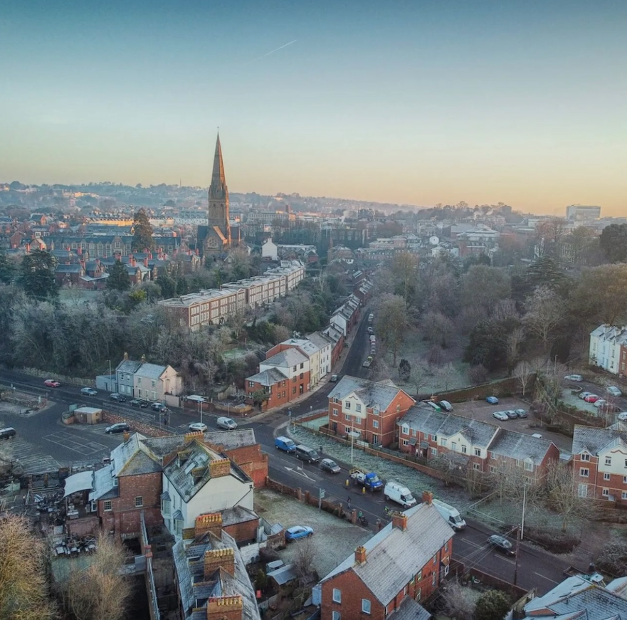 ExeterLiving's tweet photo. Love these frosty mornings in Exeter โ๏ธ
๐ธ by @dr1nsta (Insta)
#Exeter #Exeteruk https://t.co/AFkUsAamoz
