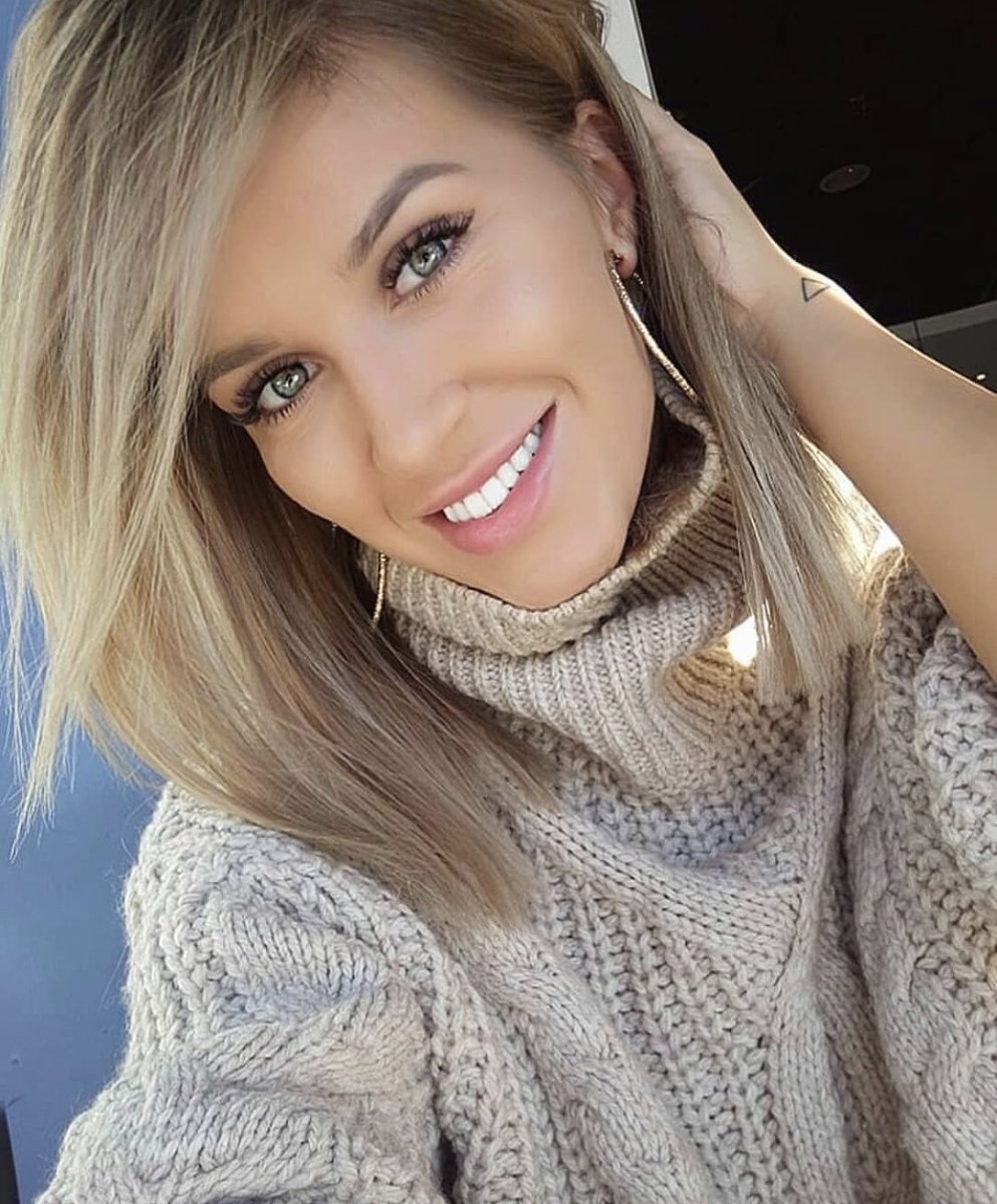 Happy Friday, loves. Make it a great day!