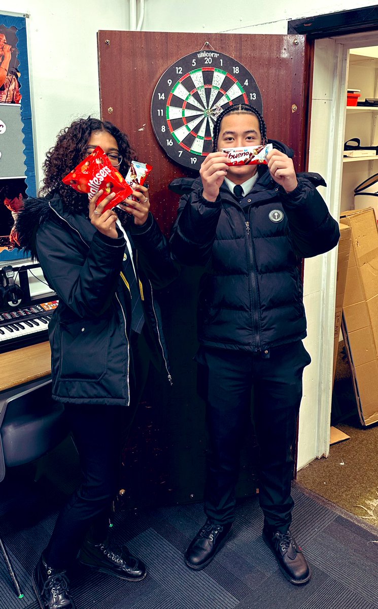 ScienceHolyhead's tweet image. Some of our winners!! @holyhead_school