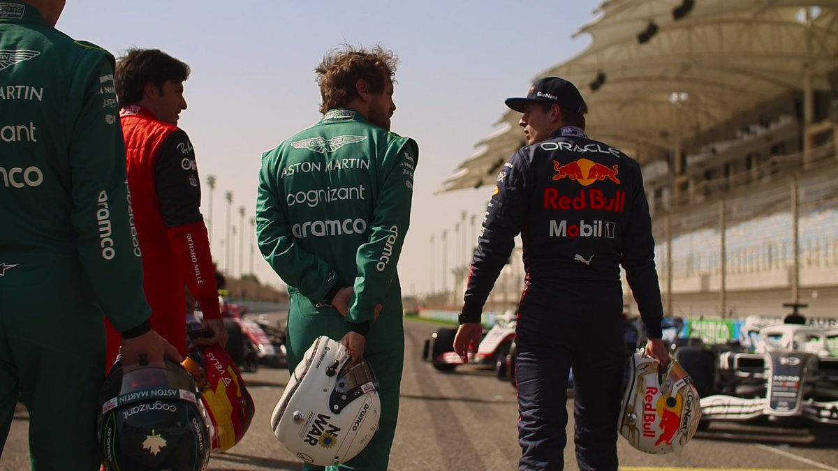 F1's tweet photo. Guenther's excited for season 5! 😃

#DriveToSurvive releases Friday Feb 24 🗓 

#F1 @netflix https://t.co/nFXVFJtvM5